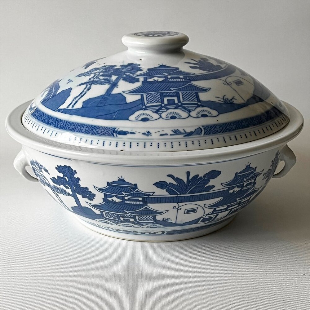 Vtg Jingdezhen Blue White Porcelain Covered Vegetable Dish Tureen 10"